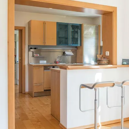 Anna Am Hallstaettersee * באד גויסרן